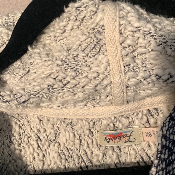 Faherty shaggy hoodie - Picture 2 of 4